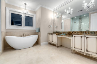 GRAND EUROPEAN CLASSIC LUXURY PROPERTY IN THE BEST BLOCK OF BRITISH PROPERTIES - 1367 Chartwell Dr, West Vancouver